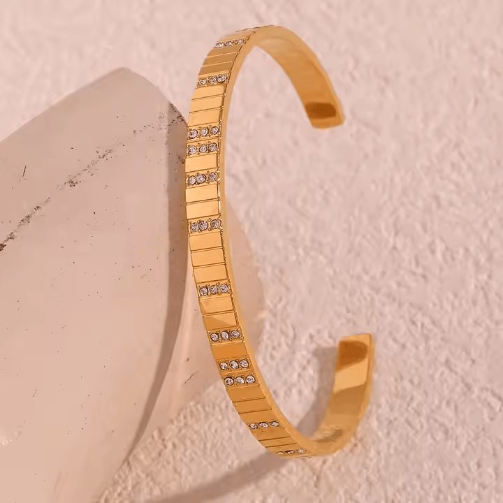 Golden Cuff Bracelet - Los Jewels