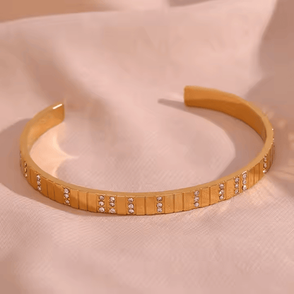 Golden Cuff Bracelet - Los Jewels