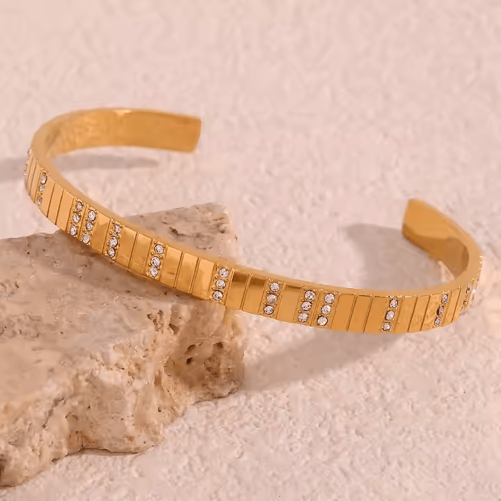 Golden Cuff Bracelet - Los Jewels
